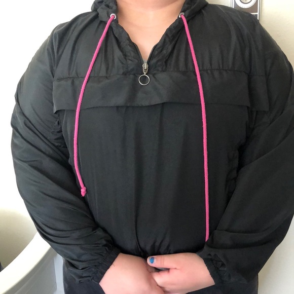 Black jacket / Rain Jacket - Picture 3 of 4